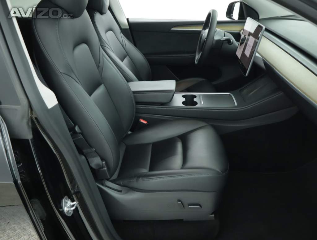 Foto inzerátu Tesla Model Y Long Range AWD 79kWh