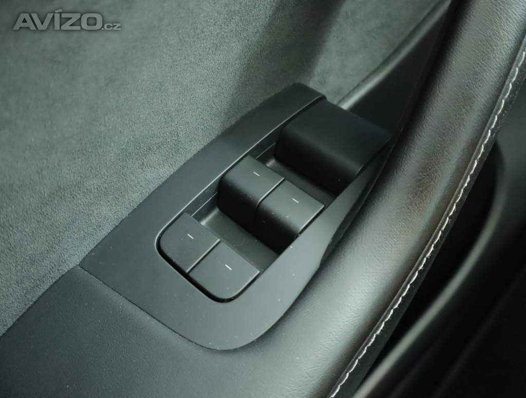 Foto inzerátu Tesla Model Y Long Range AWD 79kWh
