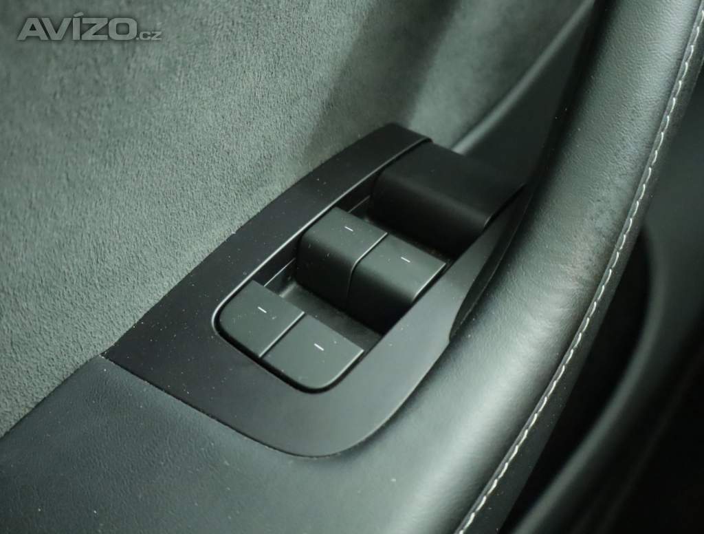 Foto inzerátu Tesla Model Y Long Range AWD 79kWh