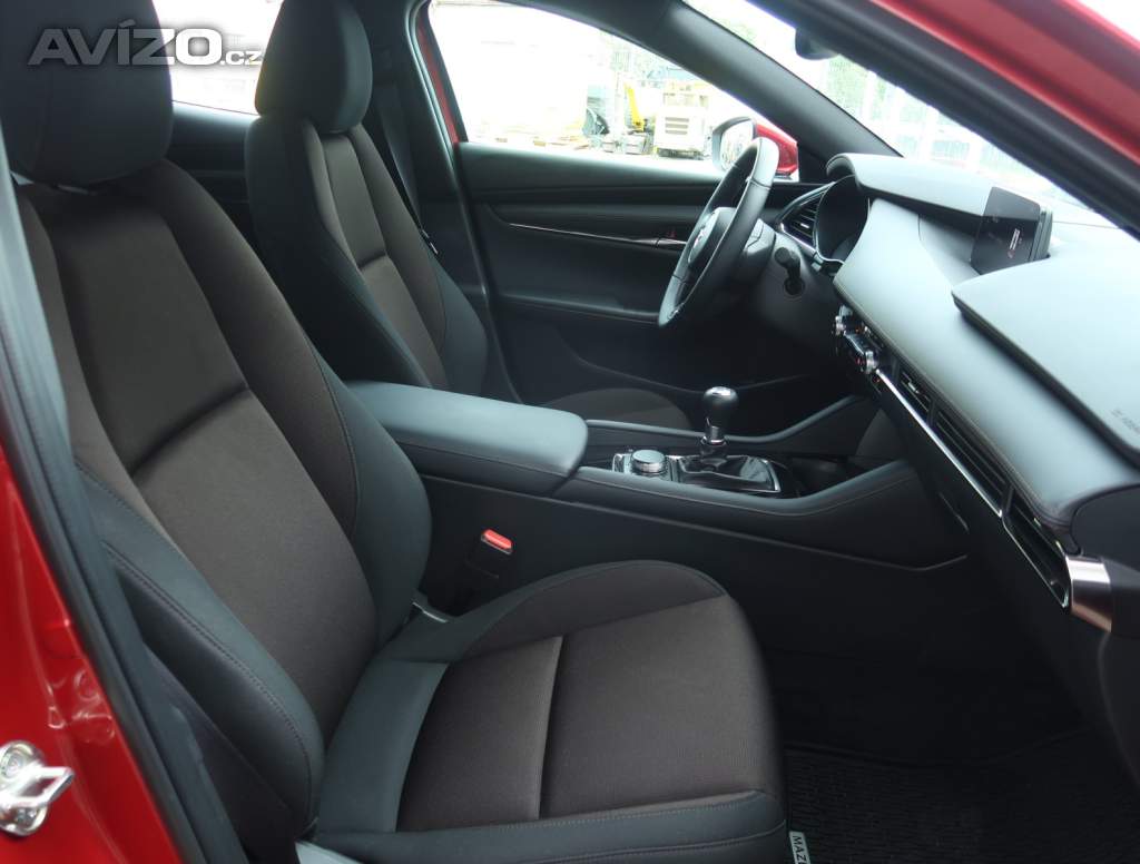 Foto inzerátu Mazda 3 e-Skyactiv G140