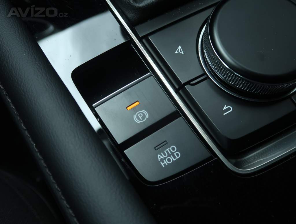 Foto inzerátu Mazda 3 e-Skyactiv G140