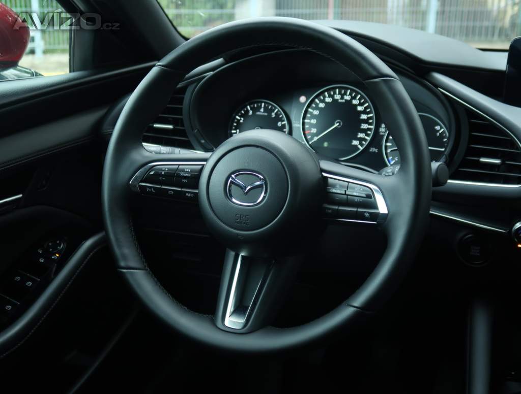 Foto inzerátu Mazda 3 e-Skyactiv G140