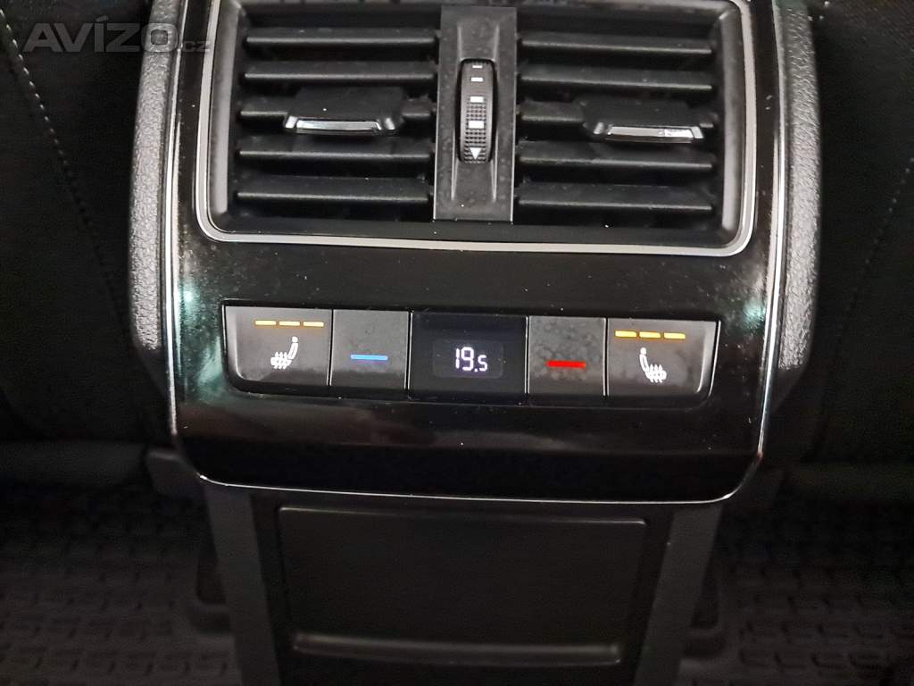 Foto inzerátu Skoda Superb 2.0 TDI 4x4