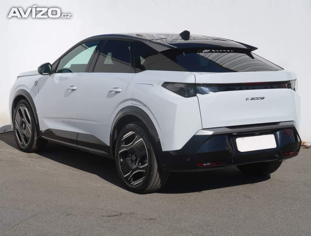 Foto inzerátu Peugeot e-3008 73 kWh