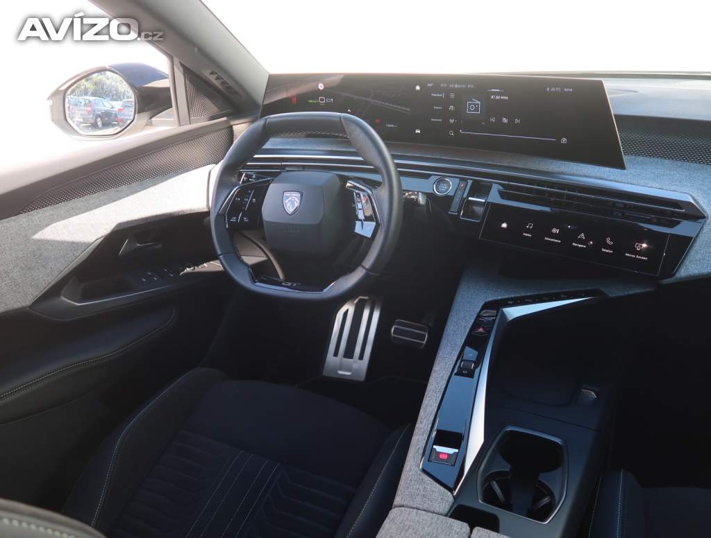 Foto inzerátu Peugeot e-3008 73 kWh