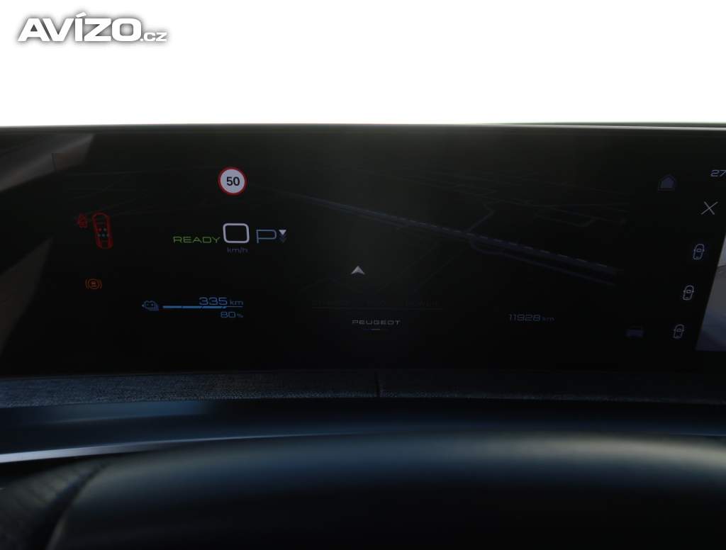 Foto inzerátu Peugeot e-3008 73 kWh