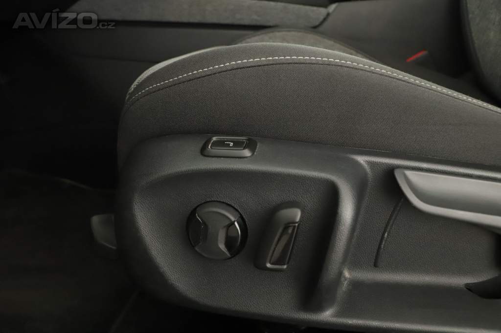 Foto inzerátu Skoda Superb 2.0 TDI