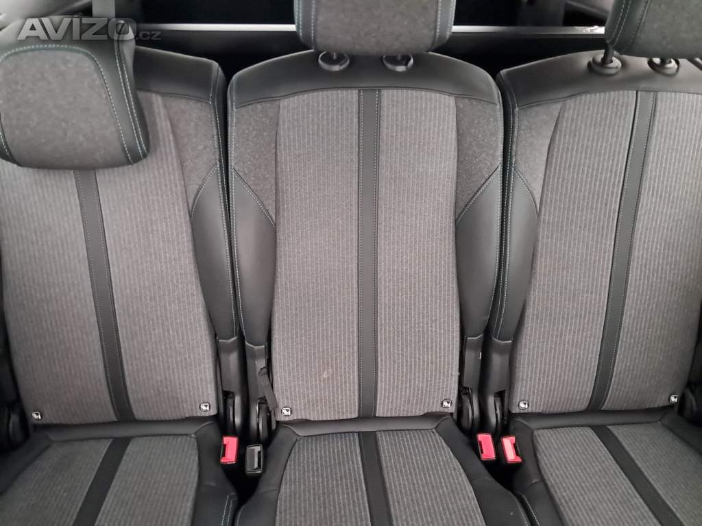 Foto inzerátu Peugeot 5008 PureTech 130