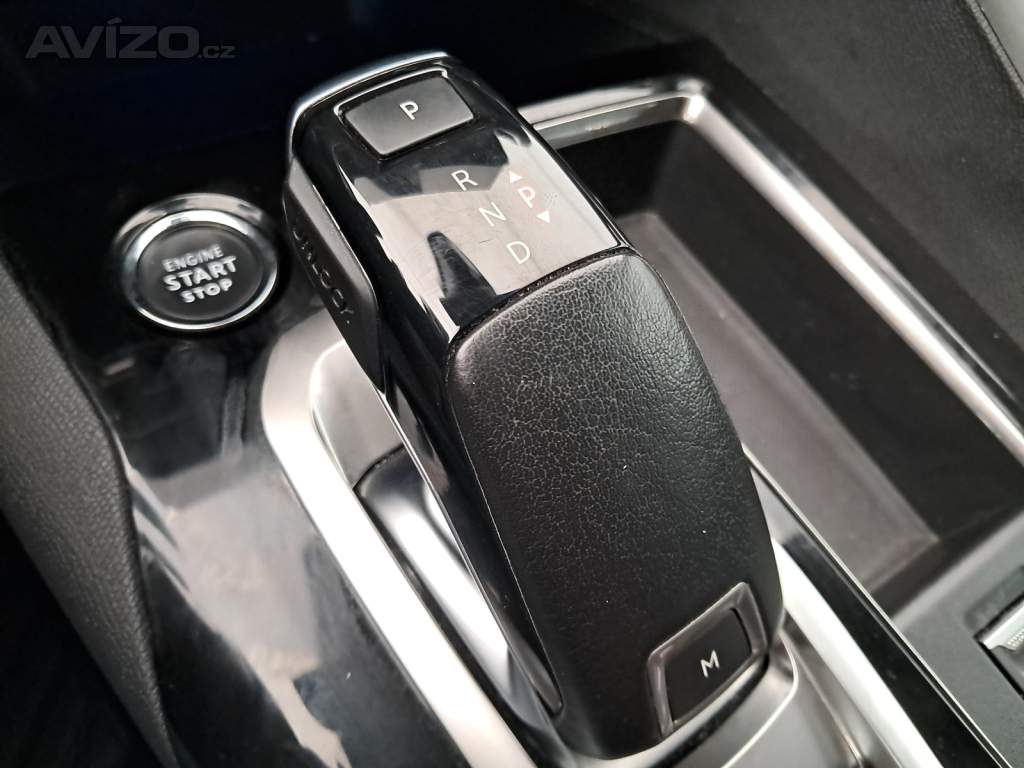 Foto inzerátu Peugeot 5008 PureTech 130