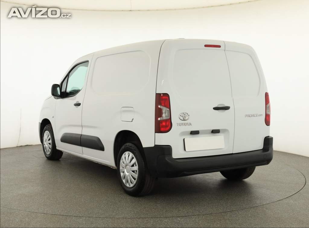 Foto inzerátu Toyota ProAce City 1.5 D4-D