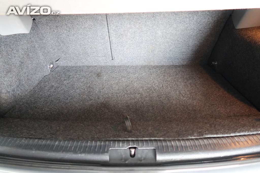 Foto inzerátu VW Golf 1.6 FSI