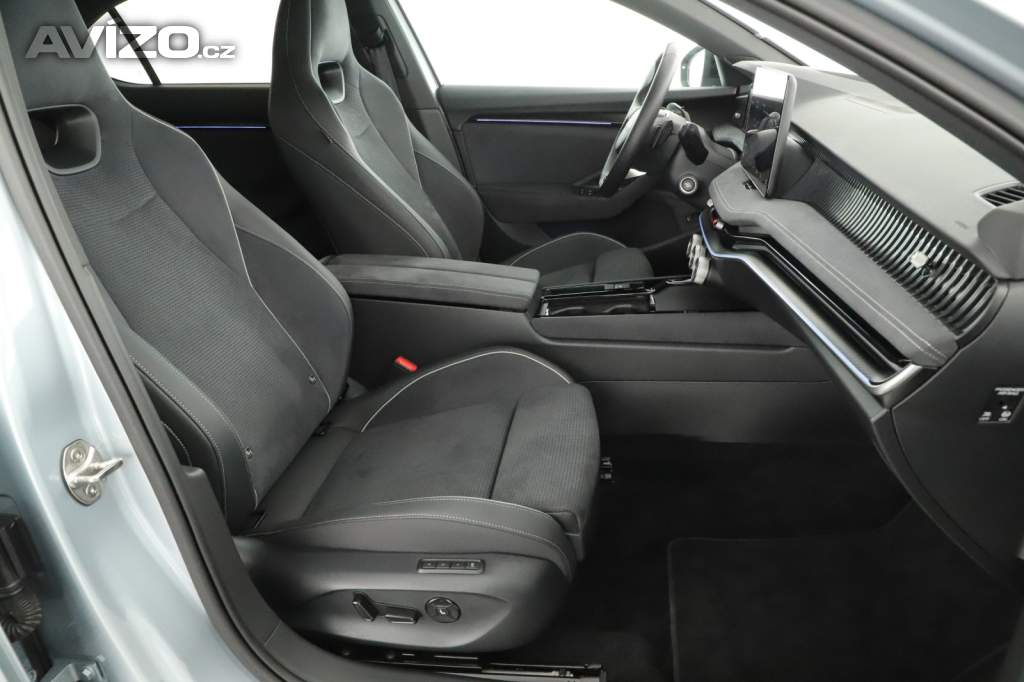 Foto inzerátu Skoda Superb 2.0 TDI