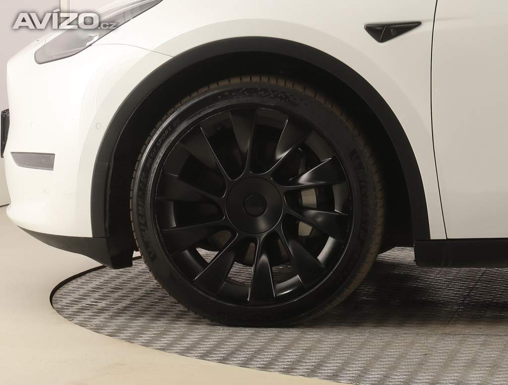 Foto inzerátu Tesla Model Y Long Range AWD 75kWh