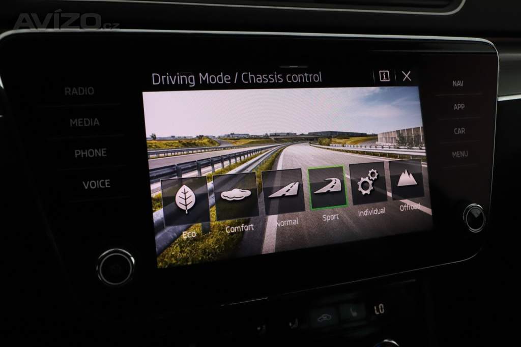 Foto inzerátu Skoda Superb 2.0 TDI