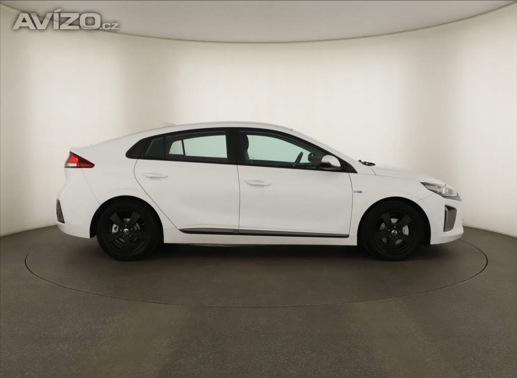 Foto inzerátu Hyundai Ioniq Hybrid