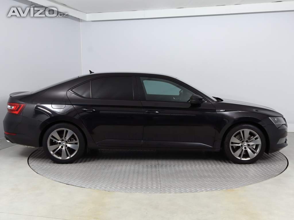 Foto inzerátu Skoda Superb 2.0 TSI