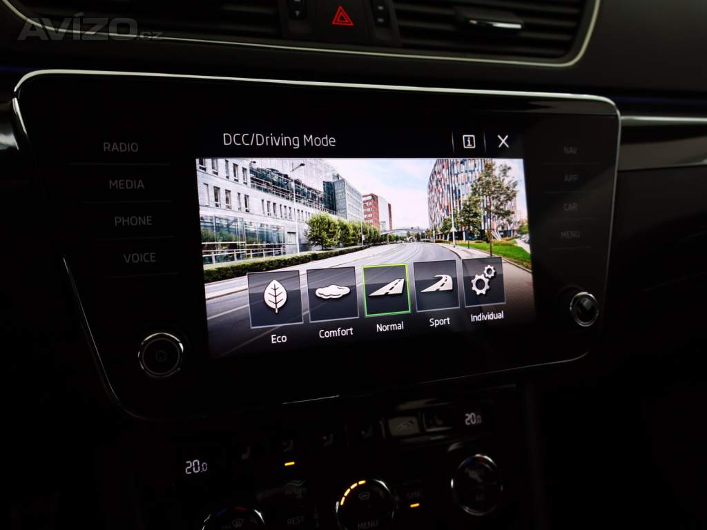 Foto inzerátu Skoda Superb 2.0 TSI