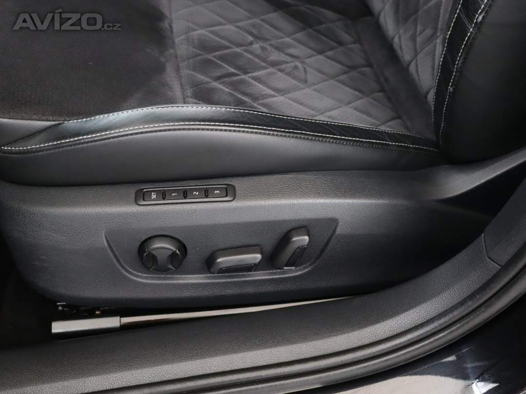 Foto inzerátu Skoda Superb 2.0 TSI