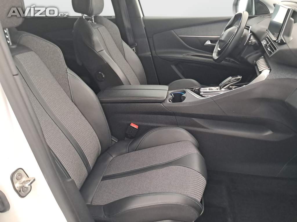 Foto inzerátu Peugeot 5008 1.5 BlueHDi