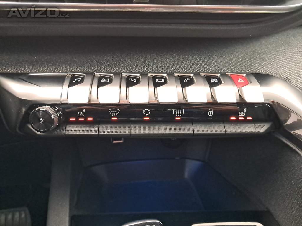 Foto inzerátu Peugeot 5008 1.5 BlueHDi