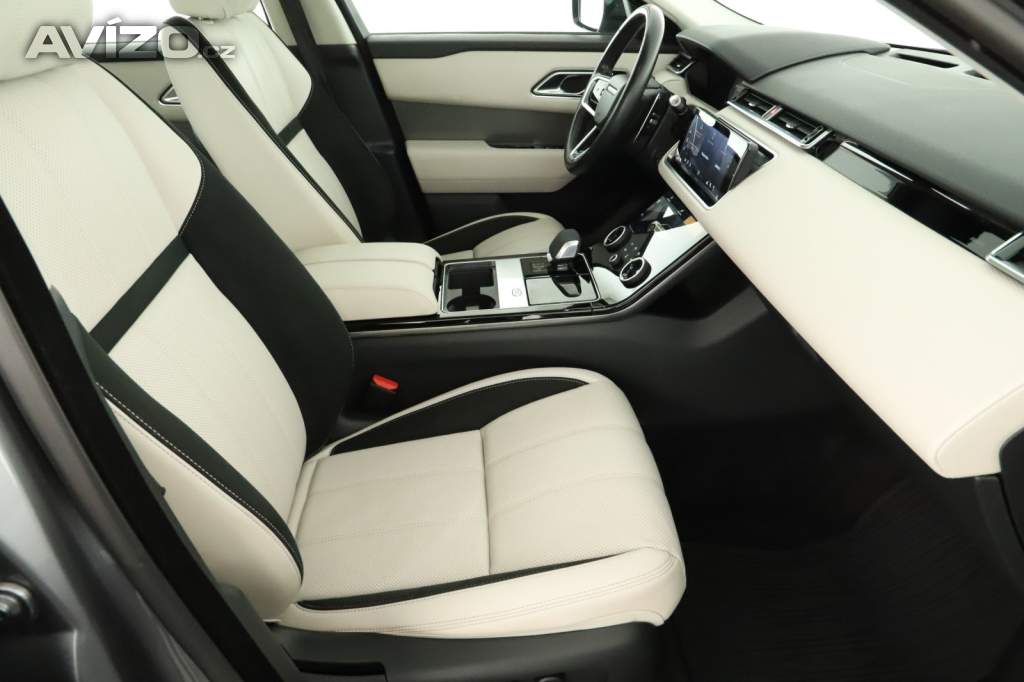 Foto inzerátu Land Rover Range Rover Velar D200