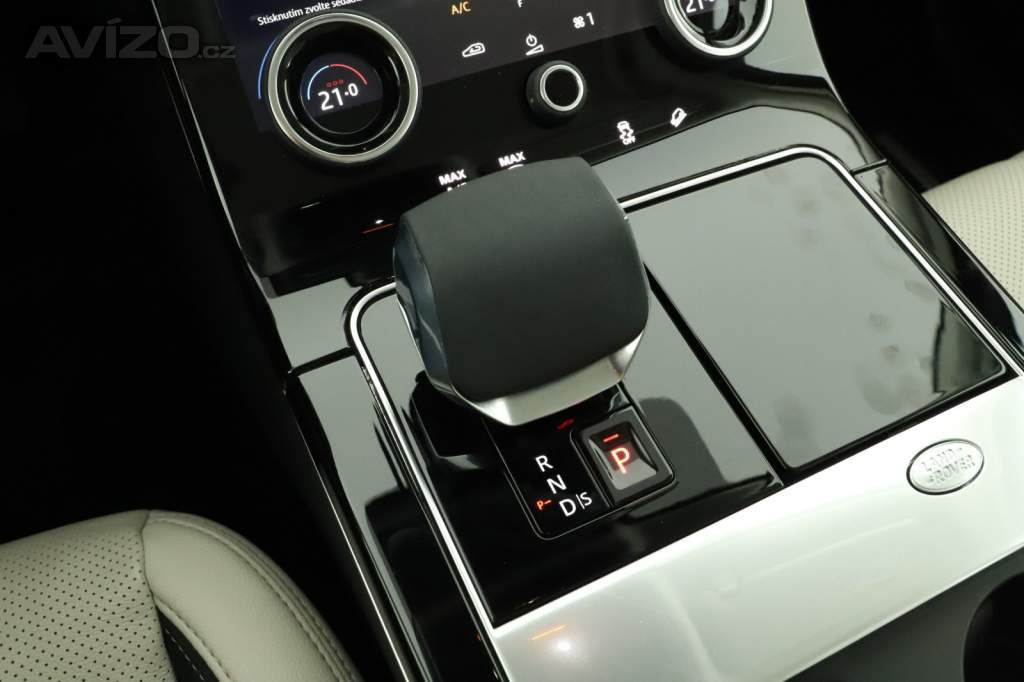 Foto inzerátu Land Rover Range Rover Velar D200