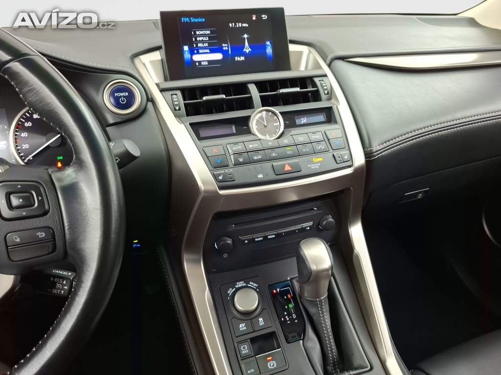 Foto inzerátu Lexus NX 300h