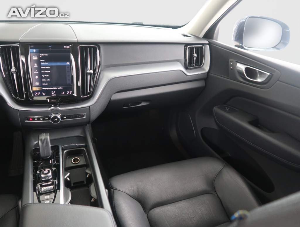 Foto inzerátu Volvo XC60 B4 AWD