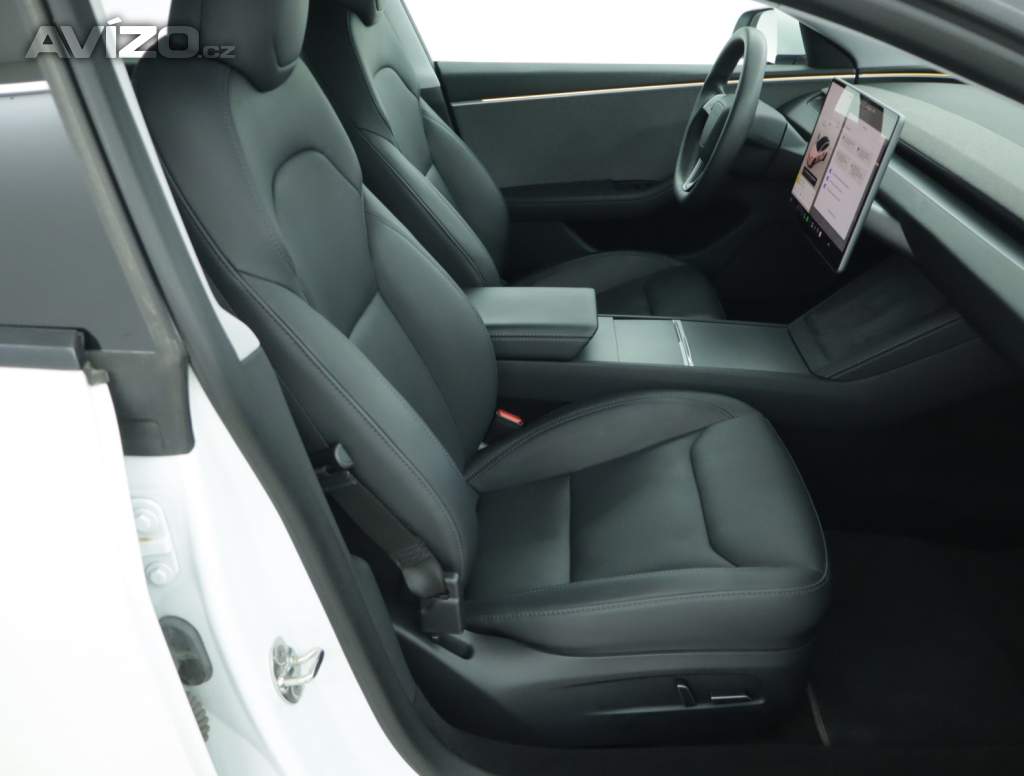 Foto inzerátu Tesla Model 3 Standard Range LFP