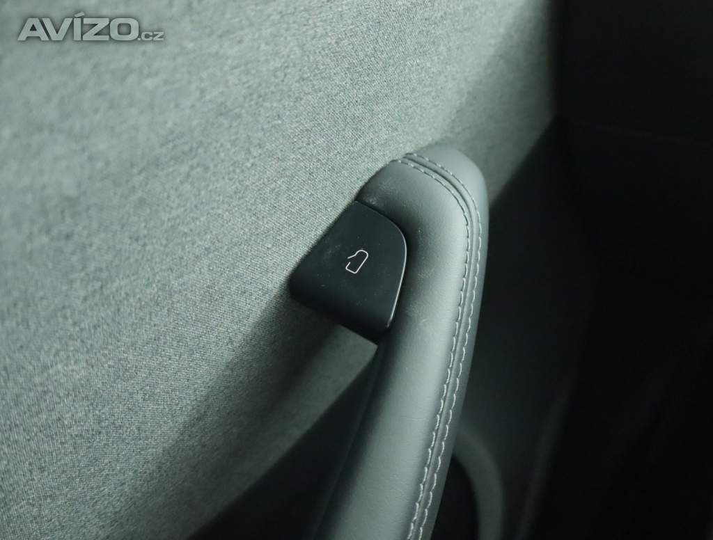 Foto inzerátu Tesla Model 3 Standard Range LFP