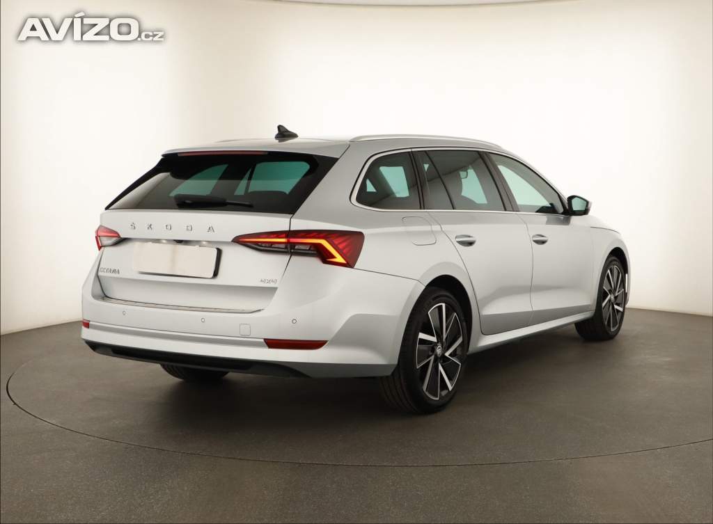 Foto inzerátu Skoda Octavia 2.0 TSI