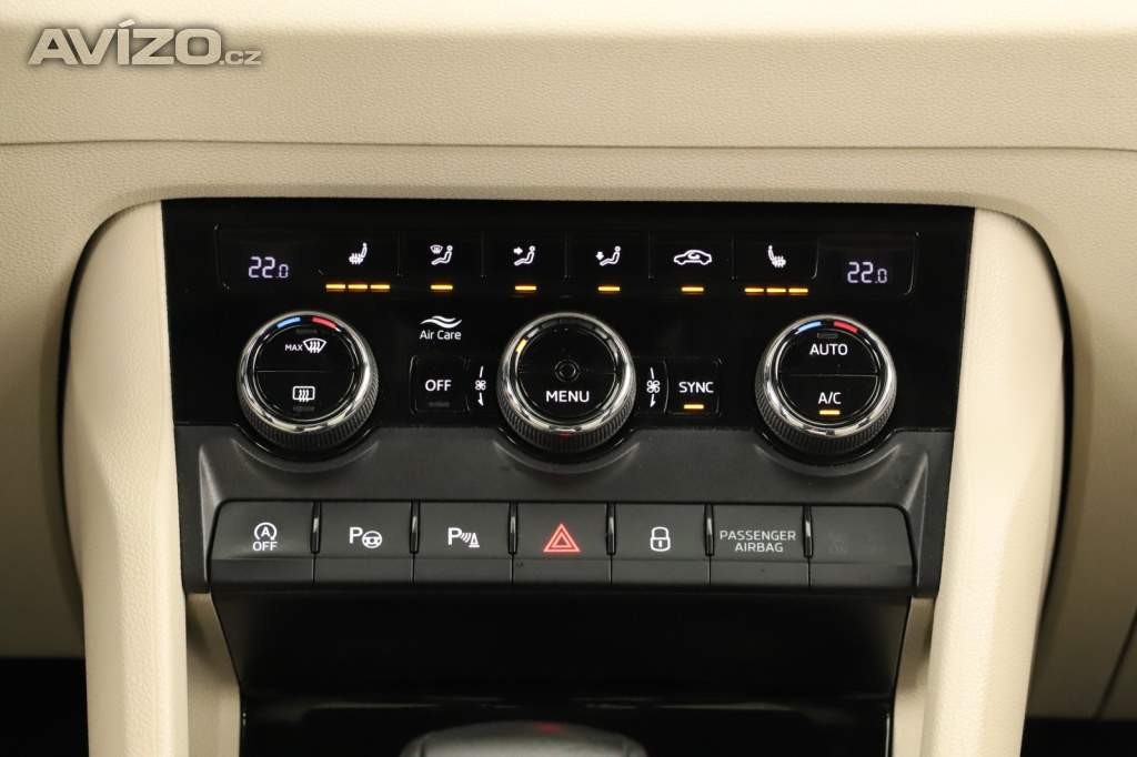 Foto inzerátu Skoda Karoq 1.5 TSI