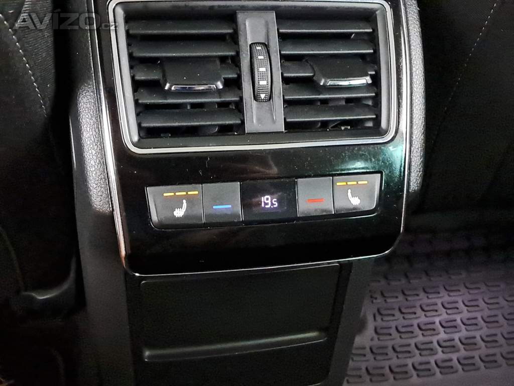 Foto inzerátu Skoda Superb 2.0 TDI 4x4