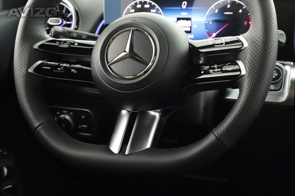 Foto inzerátu Mercedes GLB GLB 200 d 4MATIC