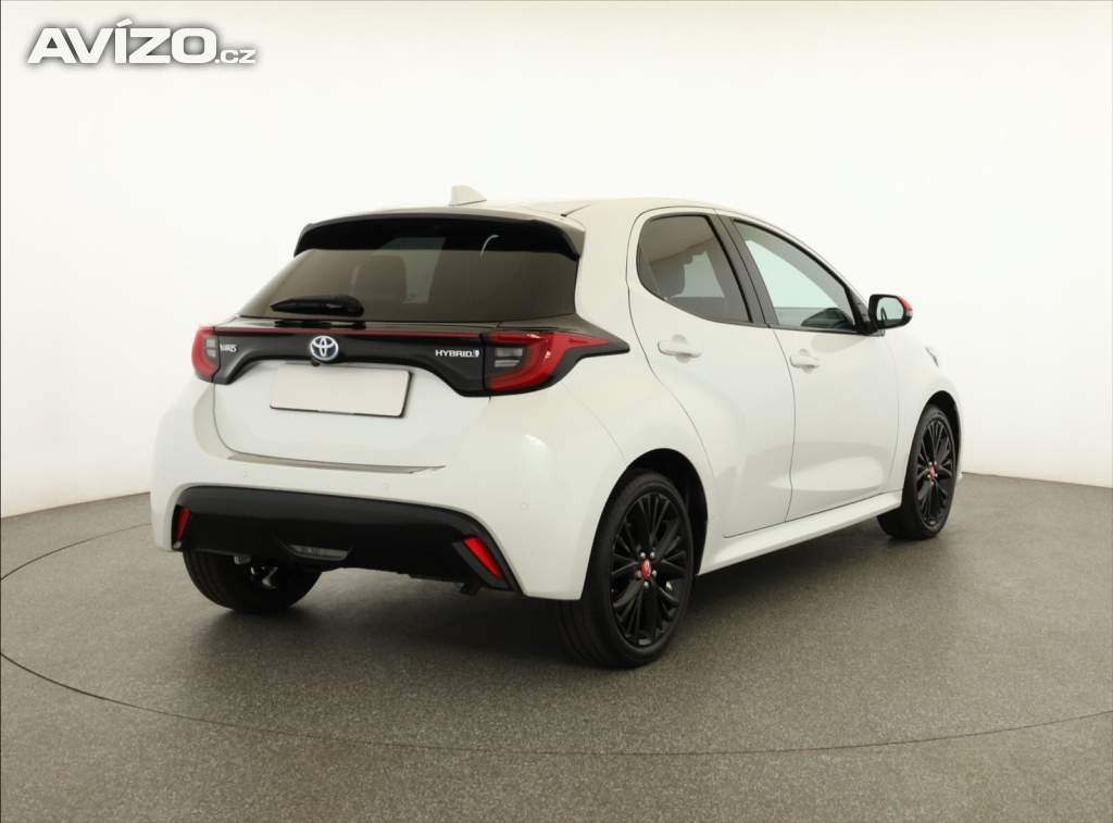 Foto inzerátu Toyota Yaris 1.5 Hybrid