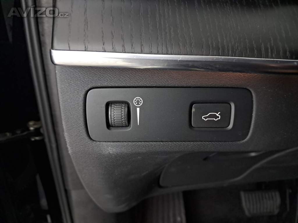 Foto inzerátu Volvo XC90 B5 AWD