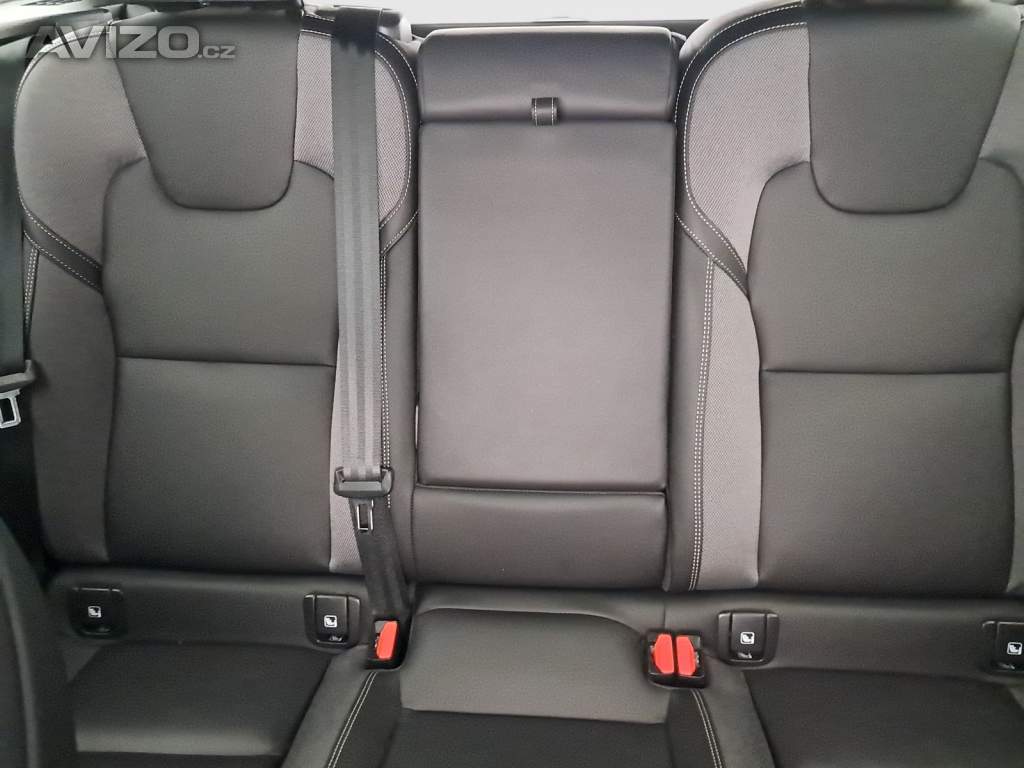 Foto inzerátu Volvo XC60 B4 AWD