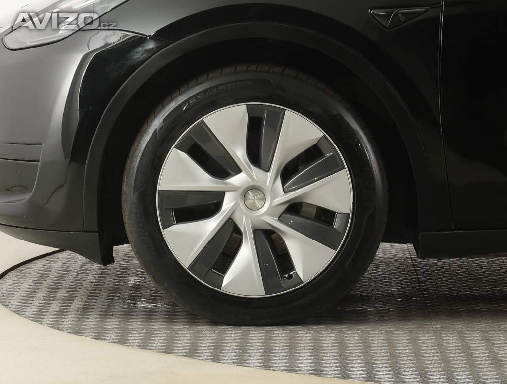 Foto inzerátu Tesla Model Y RWD LFP 60kWh
