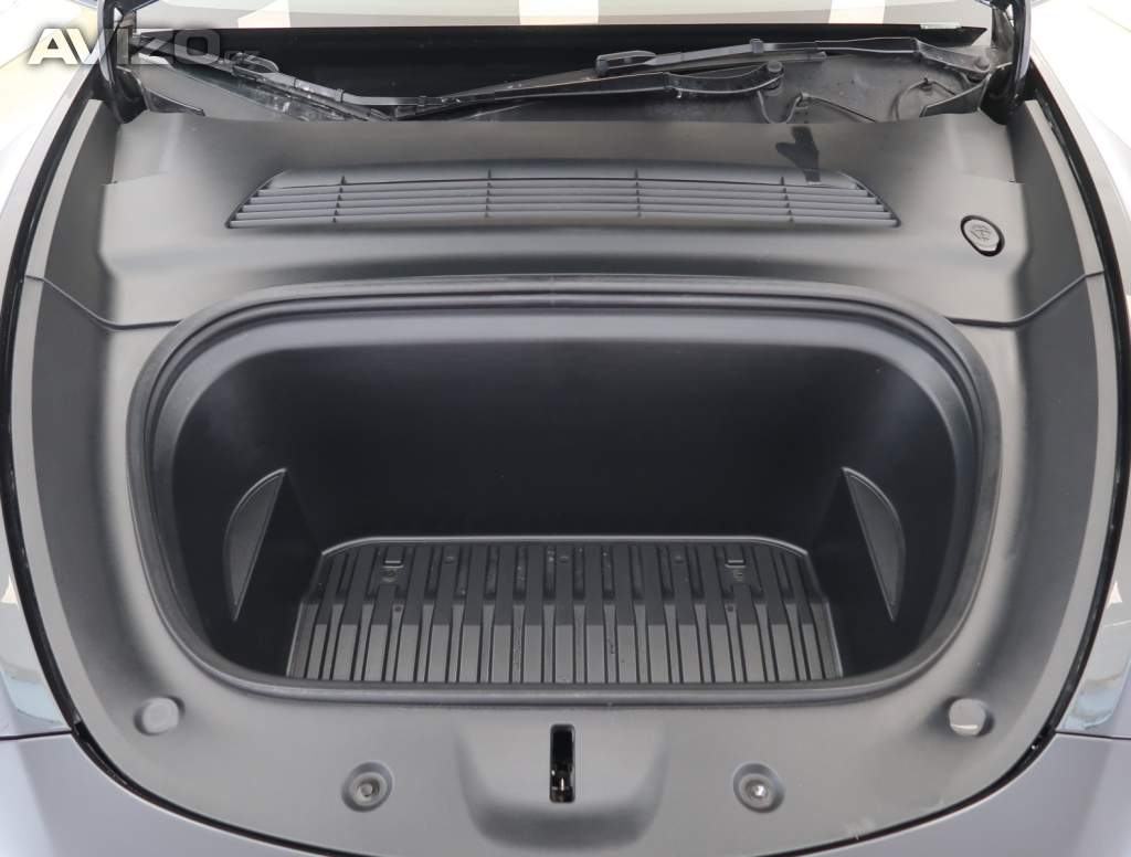 Foto inzerátu Tesla Model Y RWD LFP 60kWh
