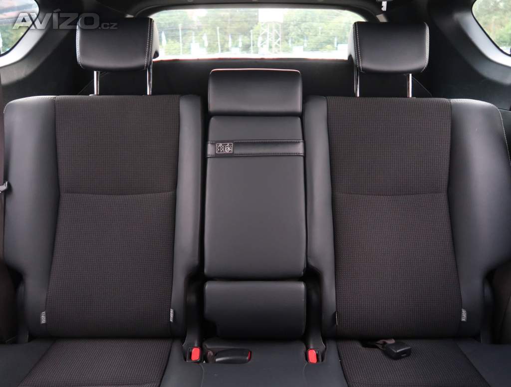 Foto inzerátu Toyota RAV 4 2.5 Hybrid
