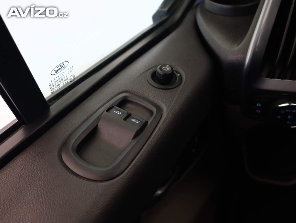 Foto inzerátu Ford Tourneo Custom 2.2 TDCi