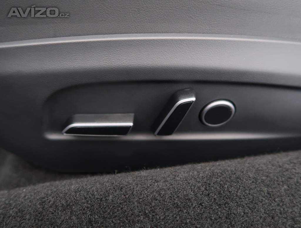 Foto inzerátu Tesla Model 3 Standard Range 60kWh