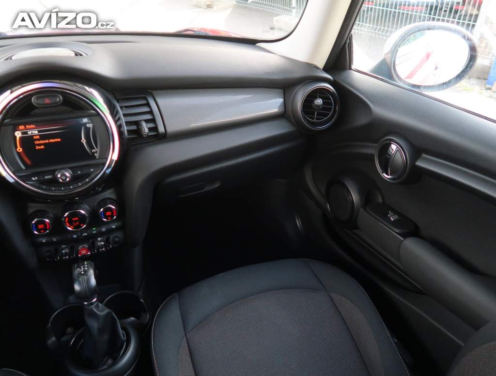 Foto inzerátu MINI 3-door Cooper