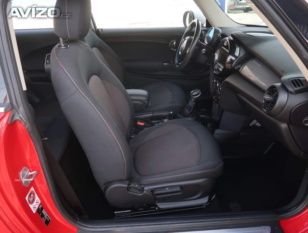 Foto inzerátu MINI 3-door Cooper