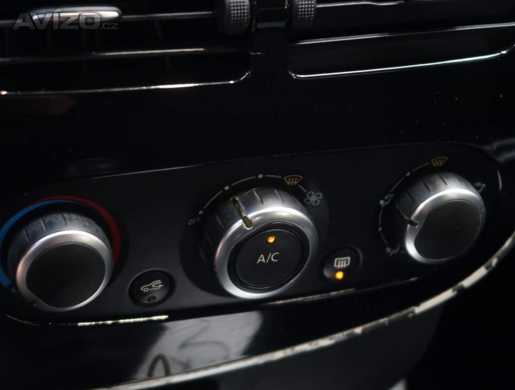 Foto inzerátu Renault Clio 1.2 16V