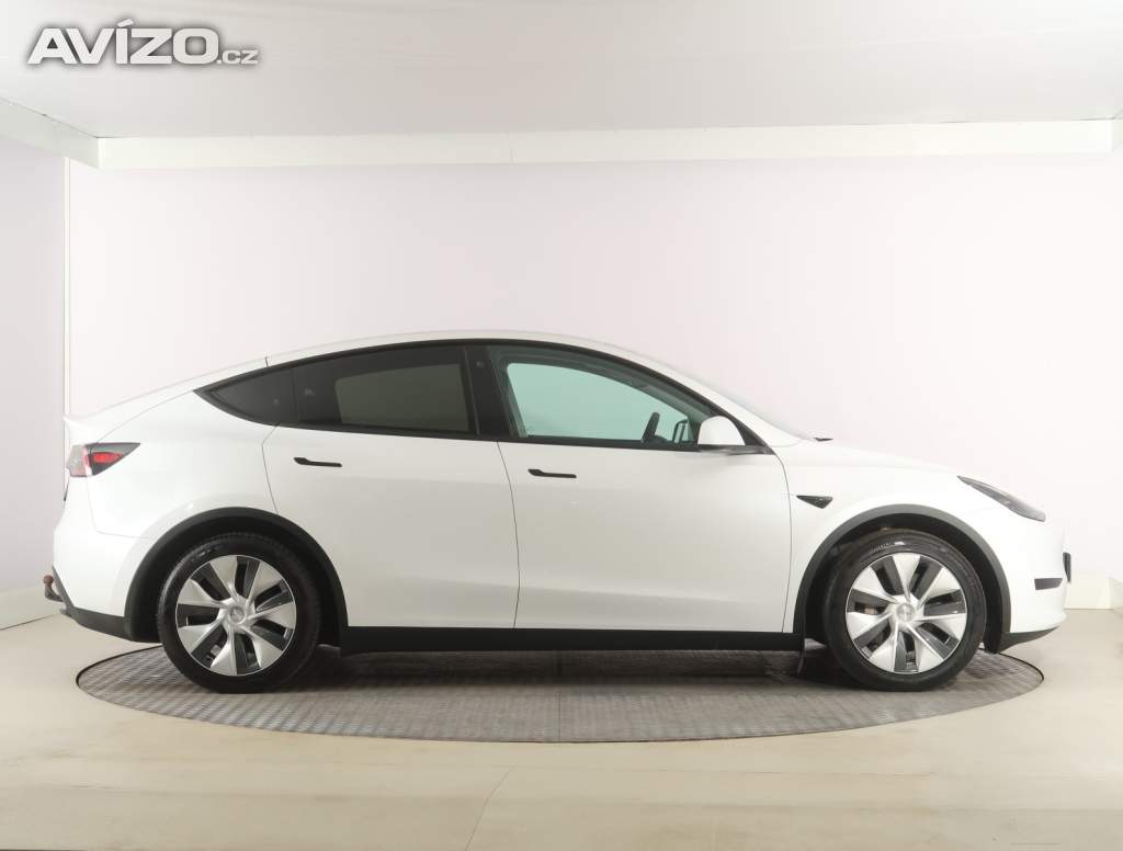 Foto inzerátu Tesla Model Y RWD LFP 60kWh