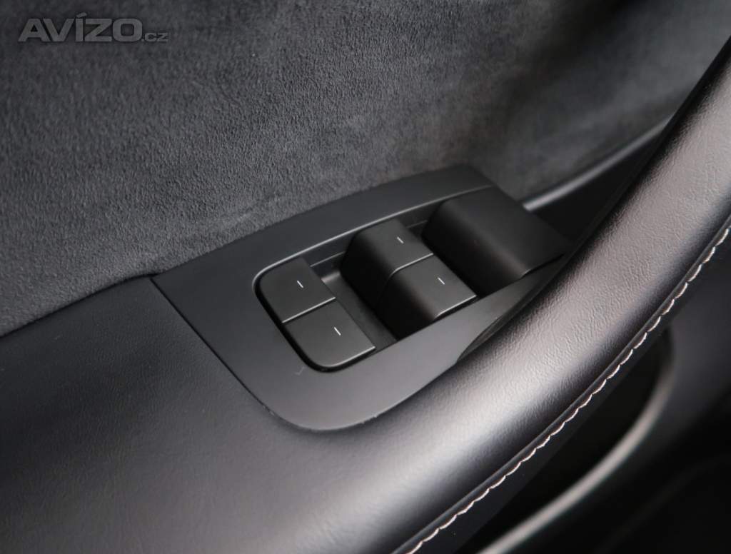 Foto inzerátu Tesla Model Y RWD LFP 60kWh