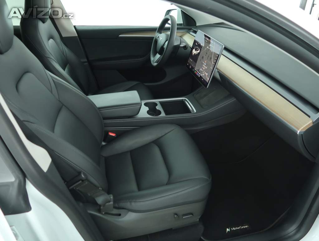 Foto inzerátu Tesla Model Y Long Range AWD 75kWh
