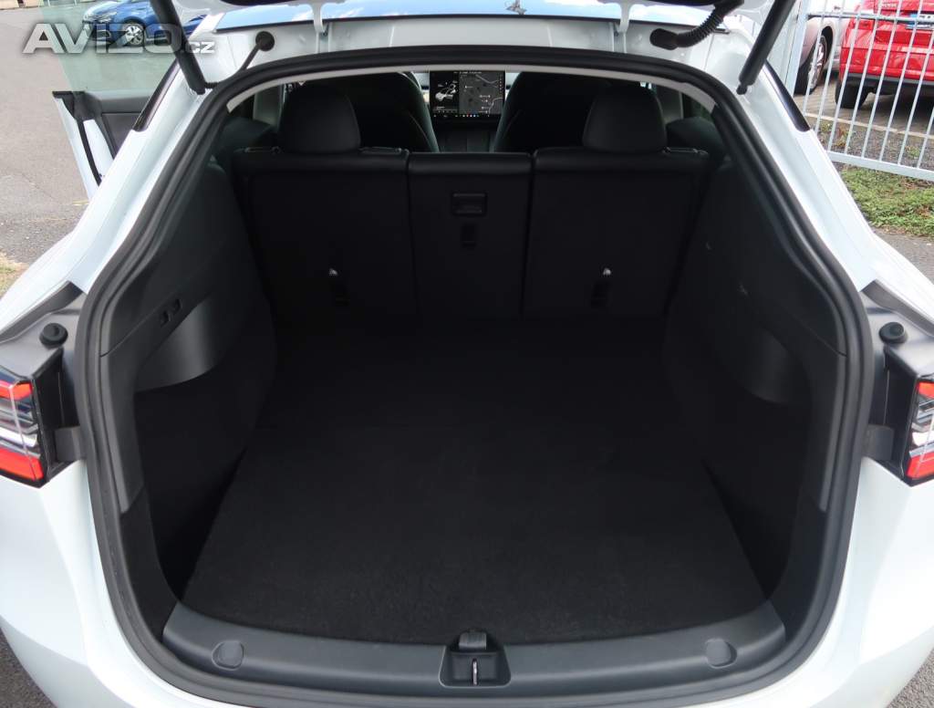 Foto inzerátu Tesla Model Y Long Range AWD 75kWh