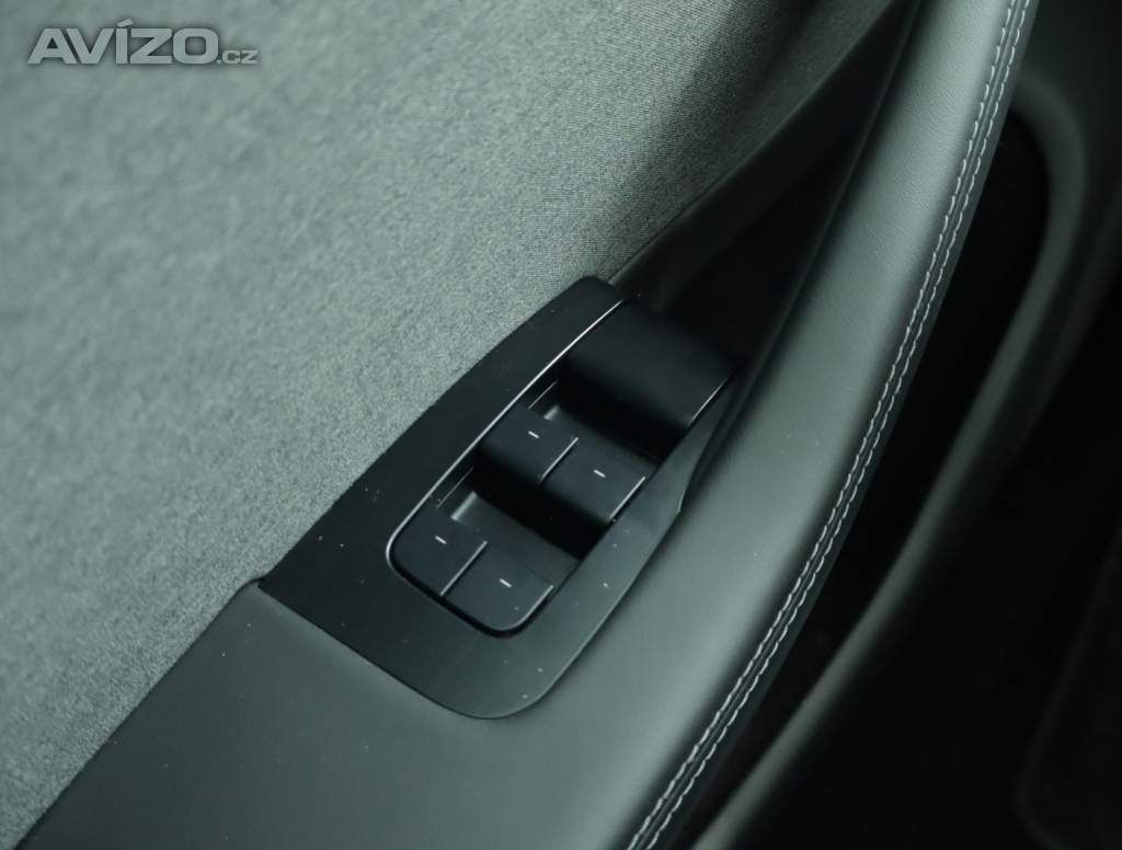 Foto inzerátu Tesla Model 3 Standard Range LFP